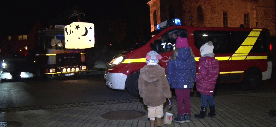 Kinder waren in Fürstenhagen begeistert: Martinsumzug mal anders