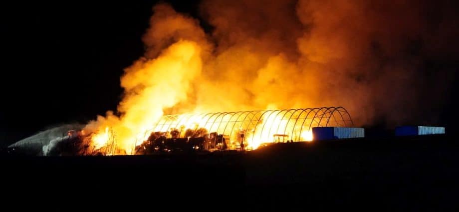 Silvester: Heulager brannte in Balhorn