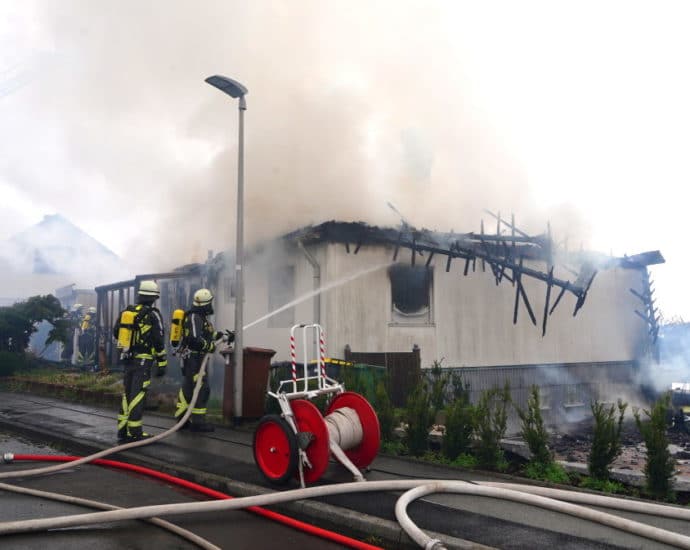 Wohnhaus in Altenritte stand in Vollbrand
