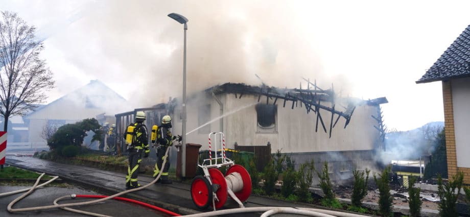 Wohnhaus in Altenritte stand in Vollbrand