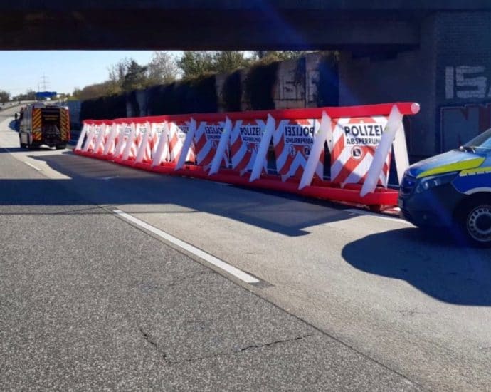 Bewährungsprobe bestanden: Gafferwand auf Autobahn wirkt
