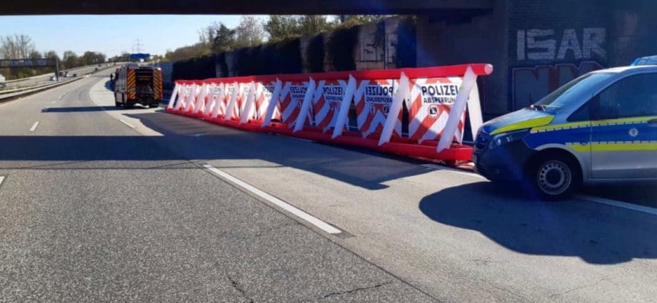 Bewährungsprobe bestanden: Gafferwand auf Autobahn wirkt
