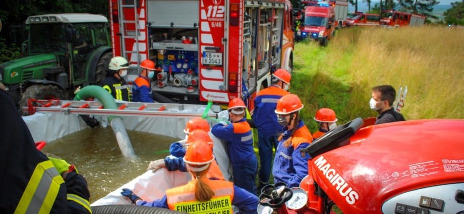60 Nachwuchsbrandschützer bei Waldbrandübung in Volkmarsen