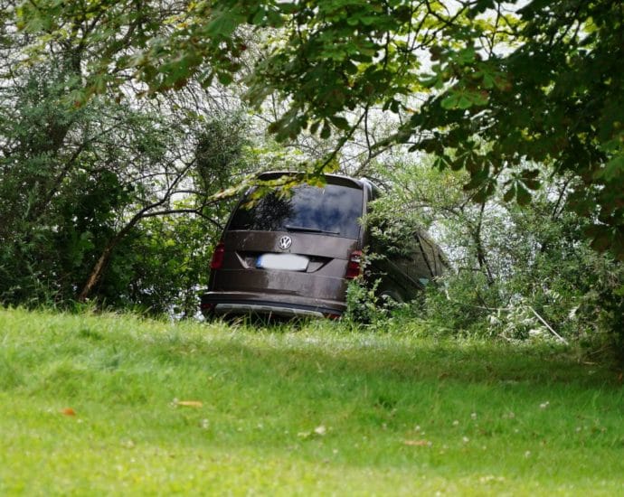 PKW rollt in den Twistesee – Großeinsatz