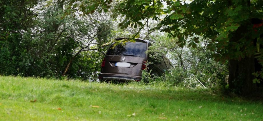PKW rollt in den Twistesee – Großeinsatz