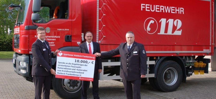Flutkatastrophe: 10.000 Euro für verstorbene Feuerwehrmitglieder