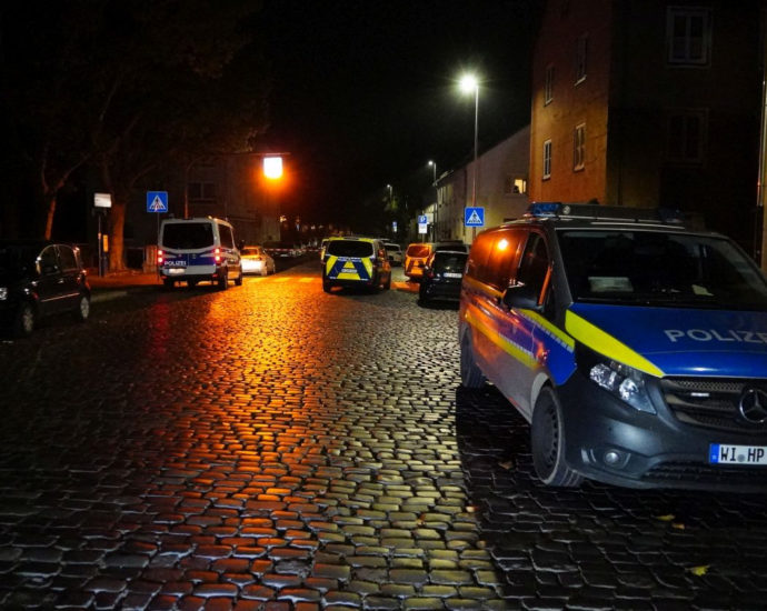 KS: Nach Angriff in Bremer Straße – SEK verhaftet drei Tatverdächtige