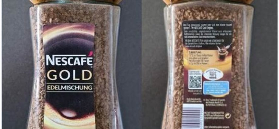 Gefälschtes Produkt: Löslicher Kaffee mit Glas- und Plastiksplitter