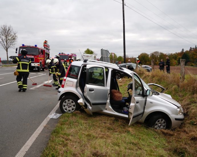 Schmillinghausen: Fünf Verletzte bei Unfall auf B252