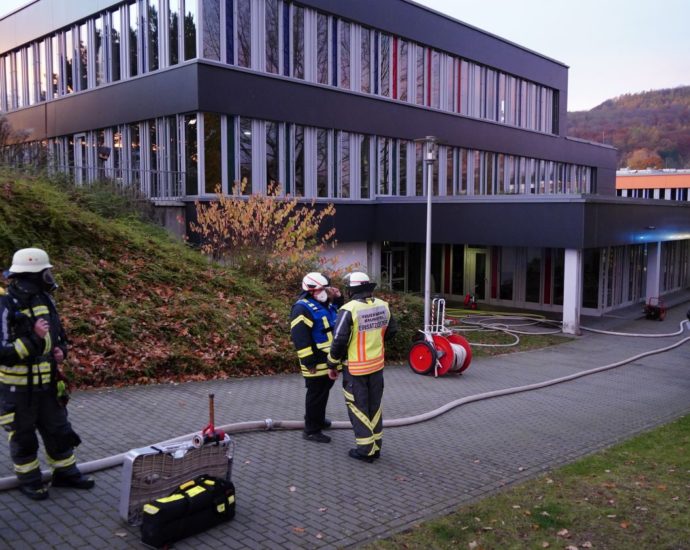 Brand in Baunataler Schule schnell gelöscht