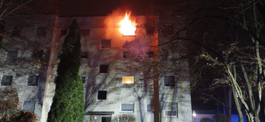 KS: Verletzter nach Brand im Struthbachweg