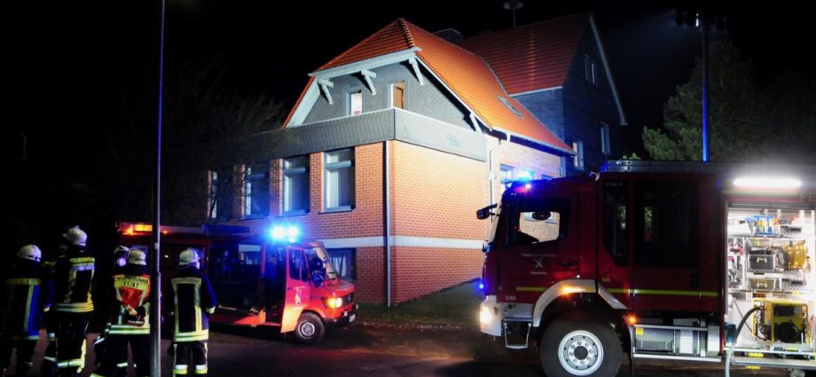 Feuer bei Bastelarbeiten ausgebrochen – 33-Jähriger verletzt