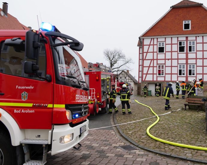 Papierkorb brannte in Landauer Grundschule