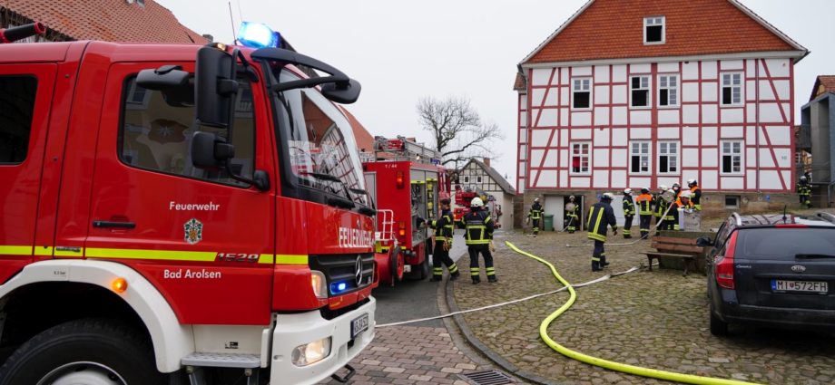 Papierkorb brannte in Landauer Grundschule