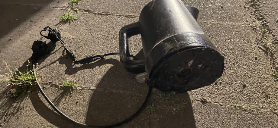 Fünf Verletzte durch verschmorten Wasserkocher in Borken