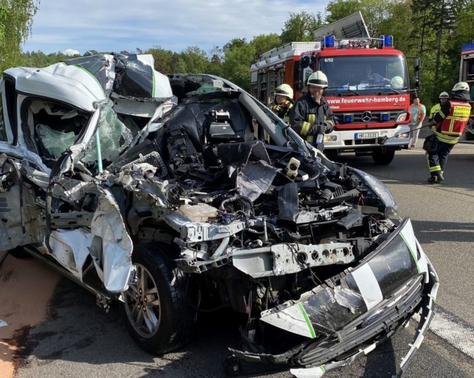 Dramatische Hunderettung nach schwerem Unfall auf A7