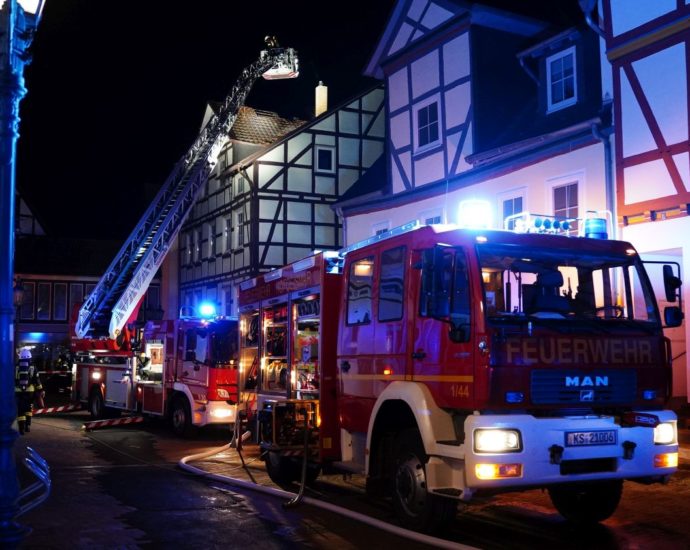 Dachstuhlbrand in Hofgeismar schnell gelöscht