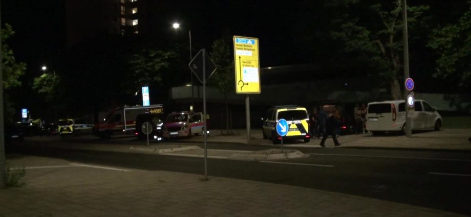 Zerborstener Glastisch löst SEK-Einsatz in Baunatal aus