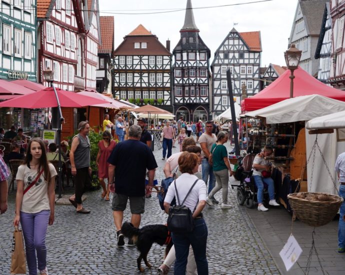 Kaiserfest: Drei Tage Mittelaltermarkt in der Innenstadt von Fritzlar