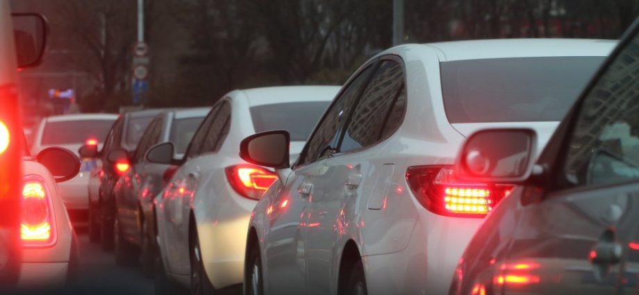 KS: Fahrbahnsanierung im Platz der Deutschen Einheit – Staugefahr am Wochenende
