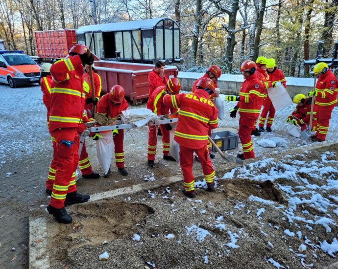 Nordhessische Katastrophenschutzhelfer der DLRG bereiten sich für den Ernstfall vor