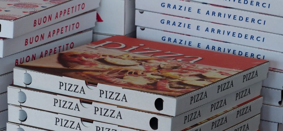 KS: Fingierte Pizza-Bestellung – Überfall auf Lieferanten am Friedrichsplatz