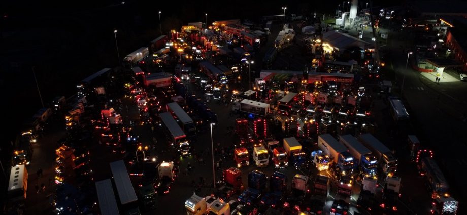 Rüssel Truck Show – Über 400 LKW begeistern groß und klein (VIDEO)