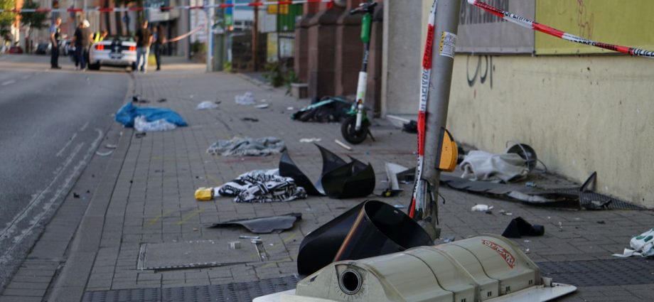 KS: E-Scooter Fahrer auf Frankfurter Straße vom PKW erfasst