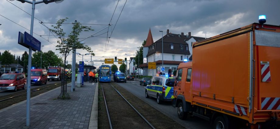 Vellmar: Mann stürzt nach Streit an Bahnhaltestelle aufs Gleisbett