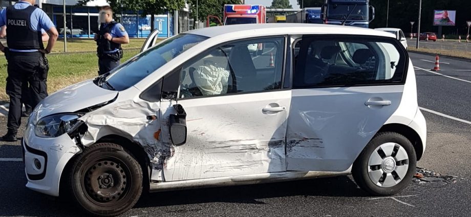 KS: Zwei Verletzte nach Verkehrsunfall am Morgen