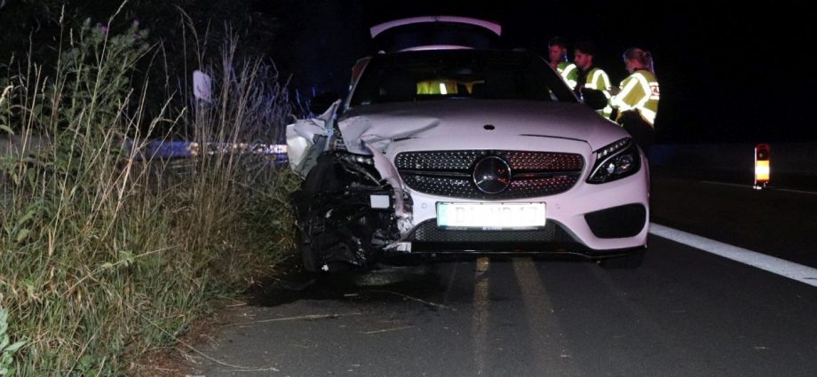 Südhessen: Polizei sucht nach Unfall auf B26 Zeugen