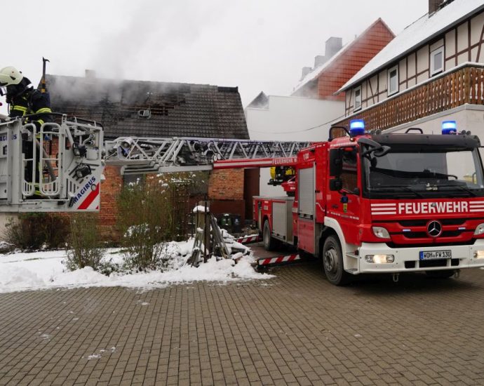 Drei Verletzte nach Brand in Dörnberg