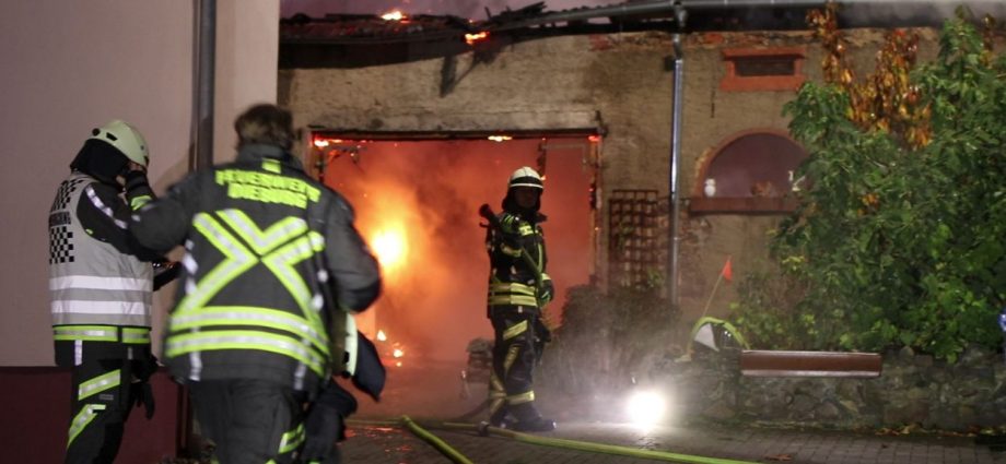 Südhessen: Scheunenbrand in Rossdorf